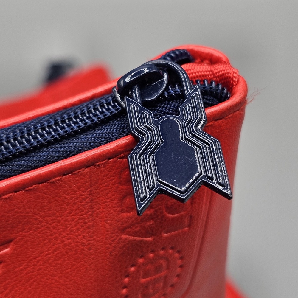 United Airlines Polaris Spiderman Amenity Travel Bag Red Marvel Comics unused